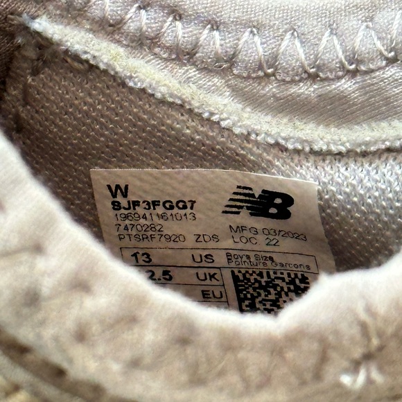 New Balance Kids' Soccer Cleats (W) - Picture 7 of 8